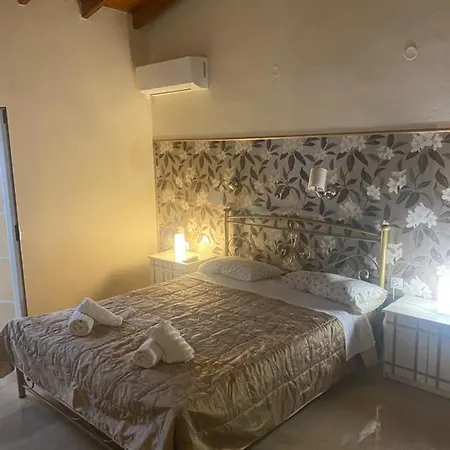 Charieta N.7 Apartman Dasziá